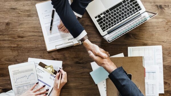 Read more about the article Médiamegjelenés: 24.hu – Etikus ingatlanosok könnyítik meg a fogyasztók életét