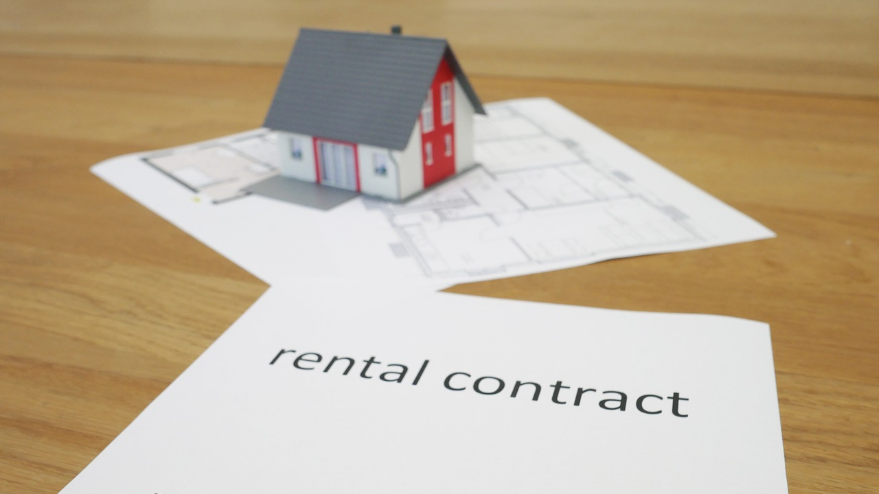 You are currently viewing Vírus idején 4.: Mi történik a bérleti szerződésekkel, ha az ingatlan a járvány ideje alatt eladásra kerül?